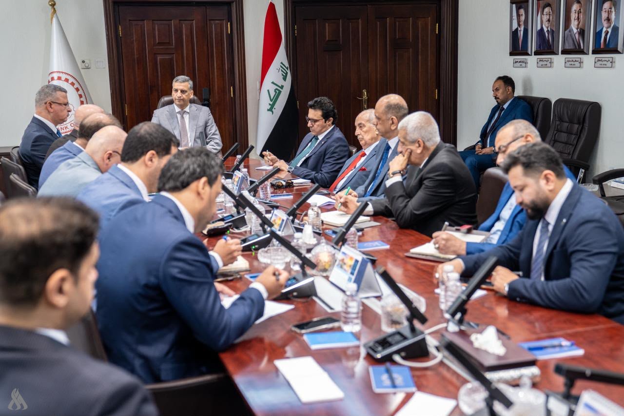 محافظ المركزي العراقي: لا توجد بعد اليوم عقوبات على القطاع المصرفي 