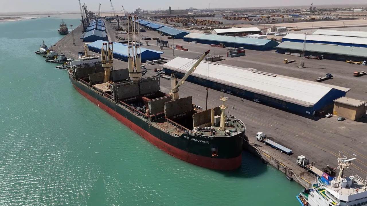 العراق يضع آلية عمل جديدة التحويلات المالية الخاصة باستيراد البضائع 