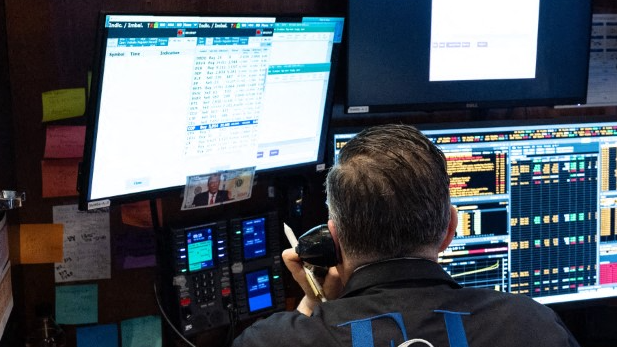 هبوط العقود الأميركية الآجلة وعقود ستاندرد آند بورز 500 تخسر لليوم الثاني على التوالي 