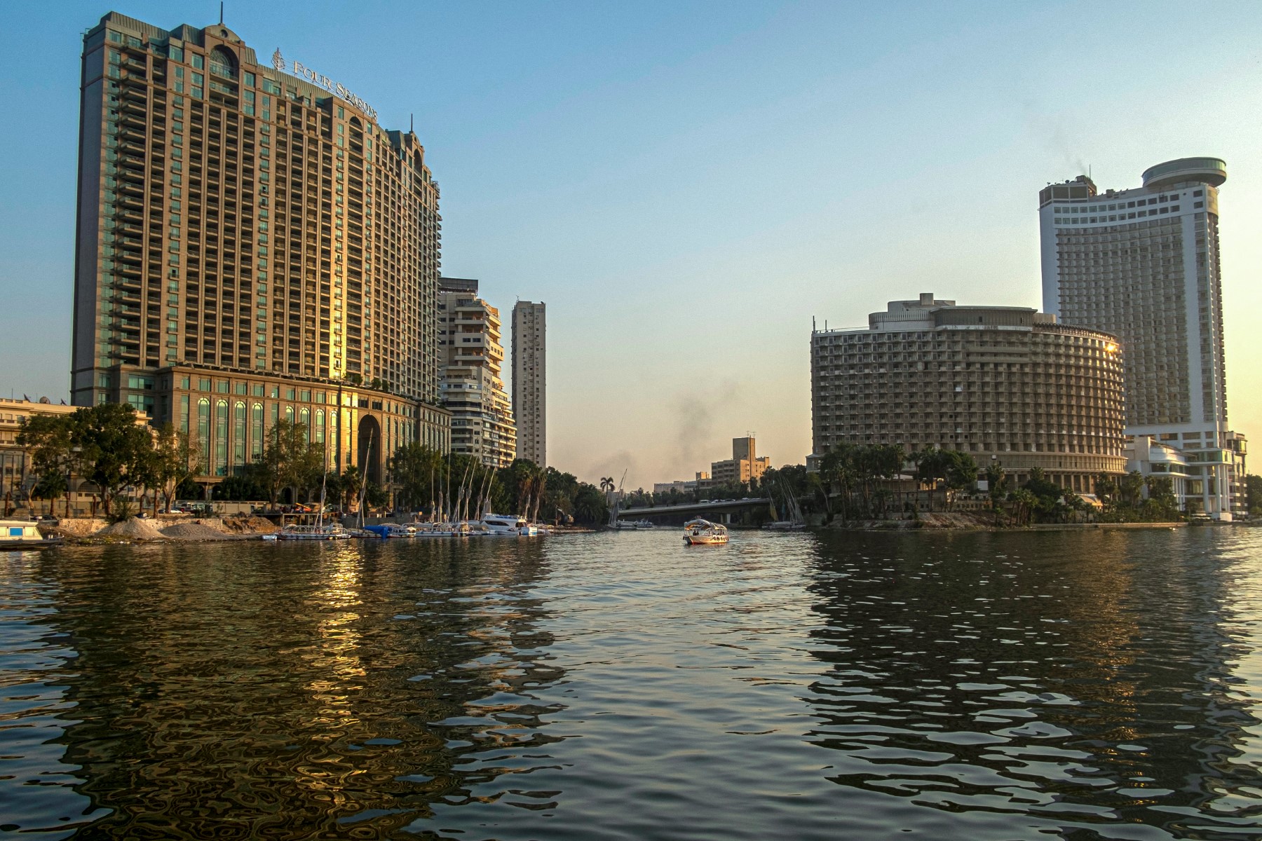 انكماش القطاع الخاص غير النفطي في مصر لأدنى مستوى خلال عامين 