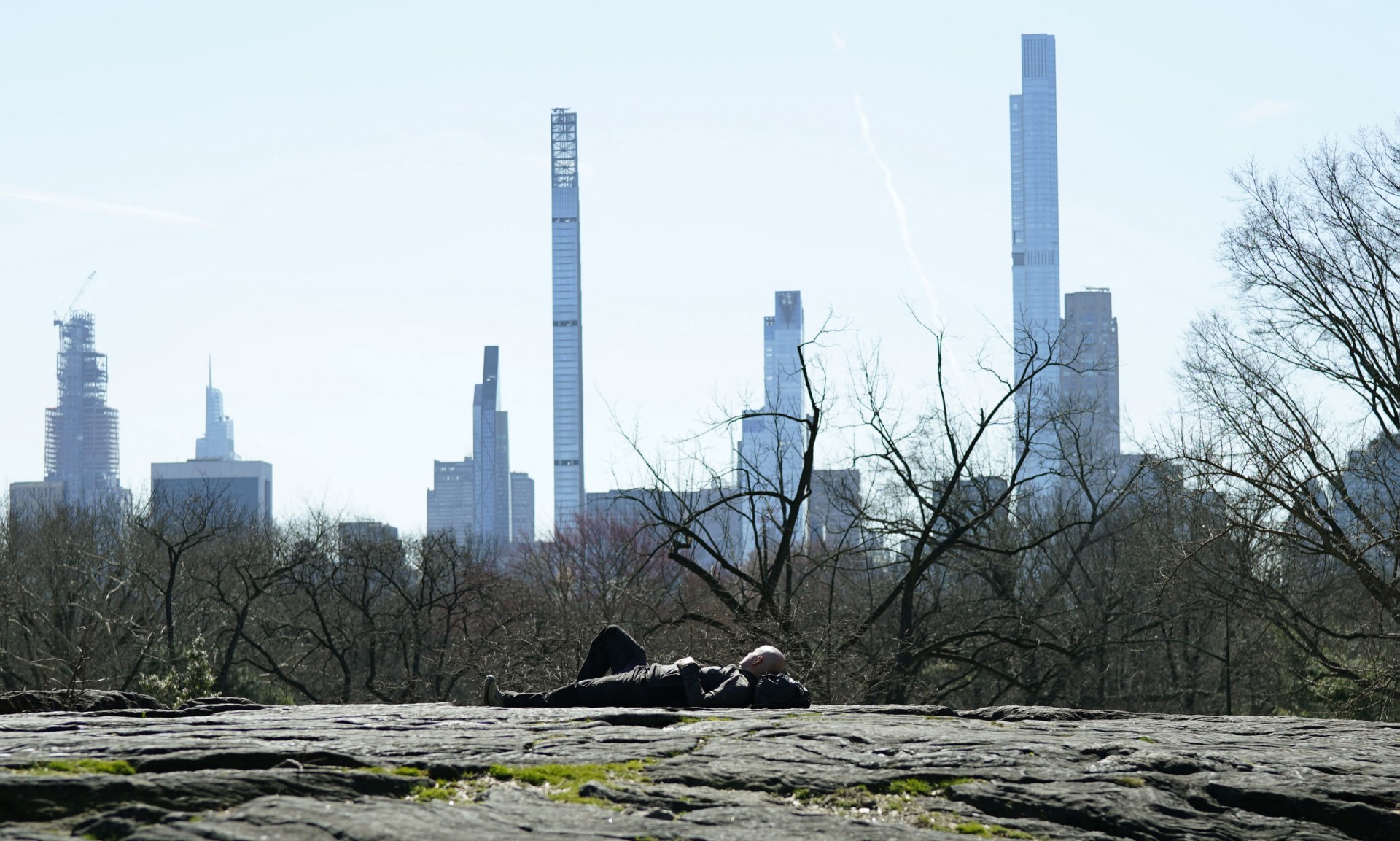 نحو 2900 ملياردير يسيطرون على 15.8 تريليون دولار.. نمو قياسي للمليارديرات في 2025 