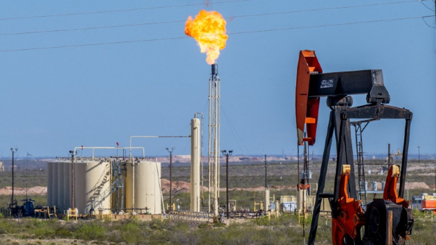 الكويت تجهز صفقة أنابيب نفطية بقيمة 7 مليارات دولار 