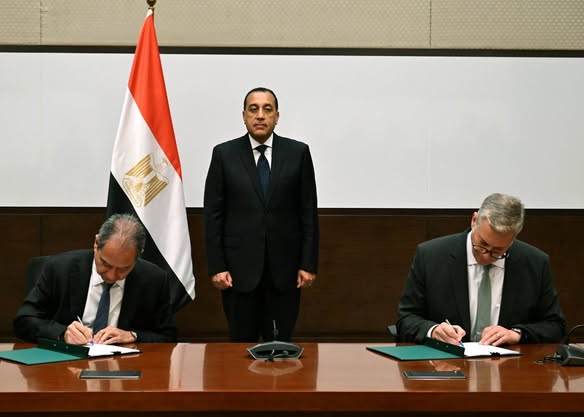 مصر توقع اتفاقية لإعادة تأهيل خطوط الغاز في لبنان 