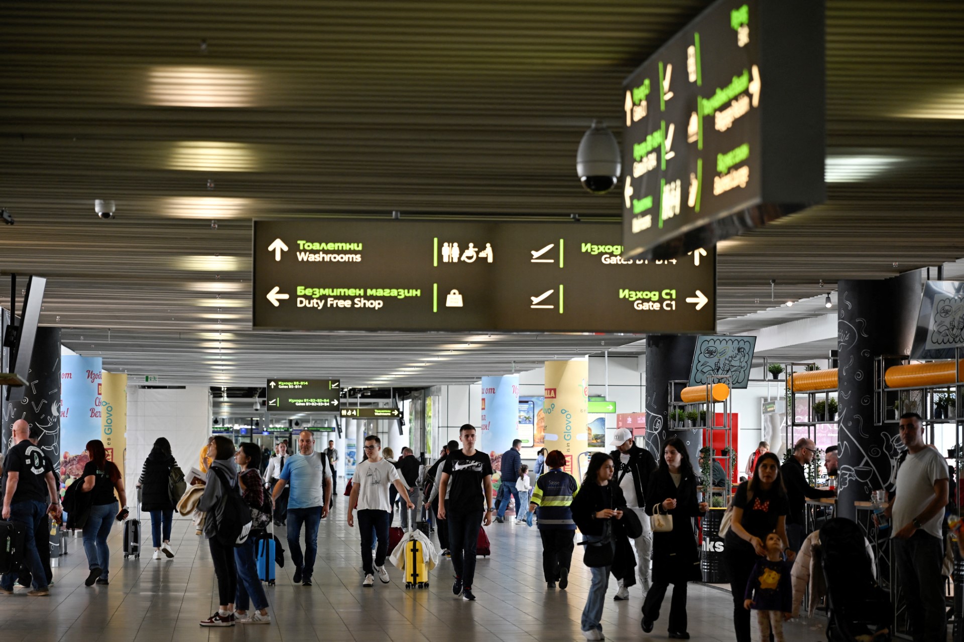 مزيد من الفوضى في حركة السفر بأوروبا مع تساقط جديد للثلوج جراء موجة باردة 