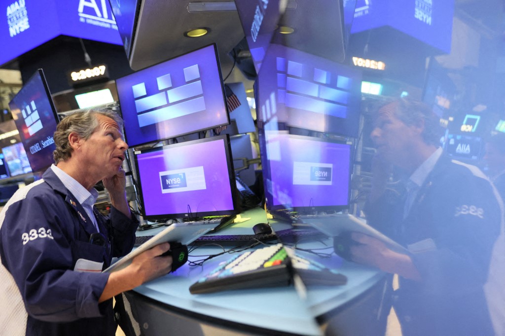 هل بدأت فقاعة الذكاء الاصطناعي بالانفجار؟ 