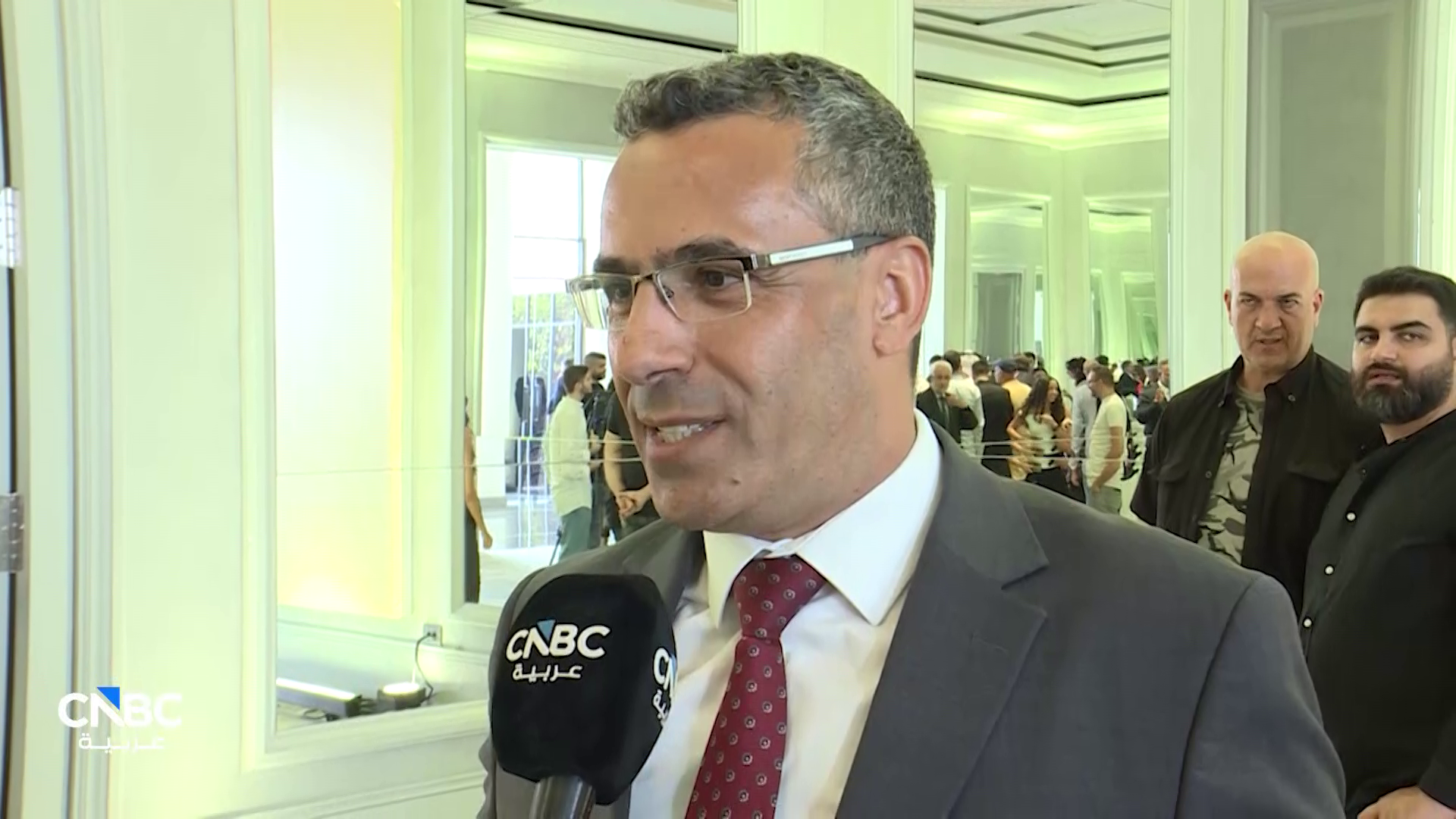 وزير الزراعة اللبناني: لبنان يصدّر اليوم نحو 1500 إلى 2000 طن يومياً عبر البر 