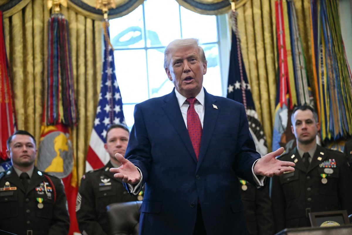 ترامب يأمر بفرض حصار كامل على ناقلات النفط الخاضعة للعقوبات المتجهة من فنزويلا وإلىها 