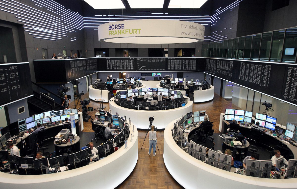 ارتفاع الأسهم الأوروبية بقيادة قطاع التكنولوجيا.. ومؤشر فوتسي 100 البريطاني 10000 نقطة لأول مرة 