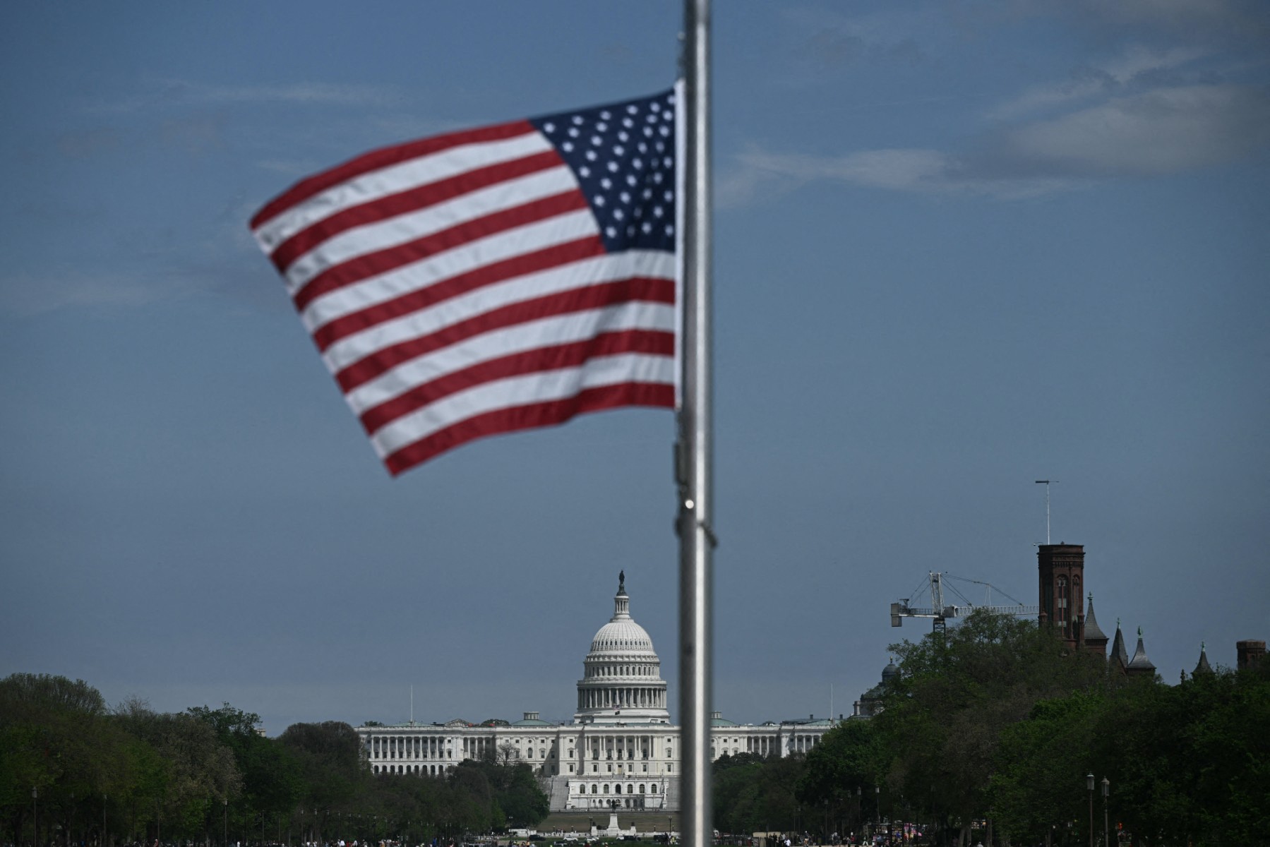 فاتك خلال المساء: الحكومة الأميركية تفتح باب التبرعات لتغطية الدين.. والبتكوين مستمرة بالتراجع 