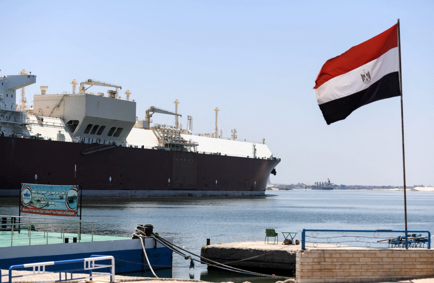 قناة السويس تستعيد خدمات ملاحية لخمسة خطوط كبرى بين أوروبا وآسيا 