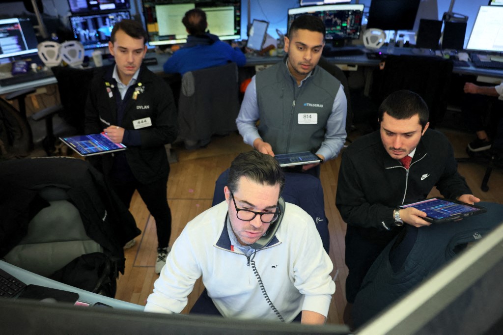 أسهم Alphabet تفقد 156 مليار دولار في 3 أيام.. وسقوط حر لأسهم Snap 