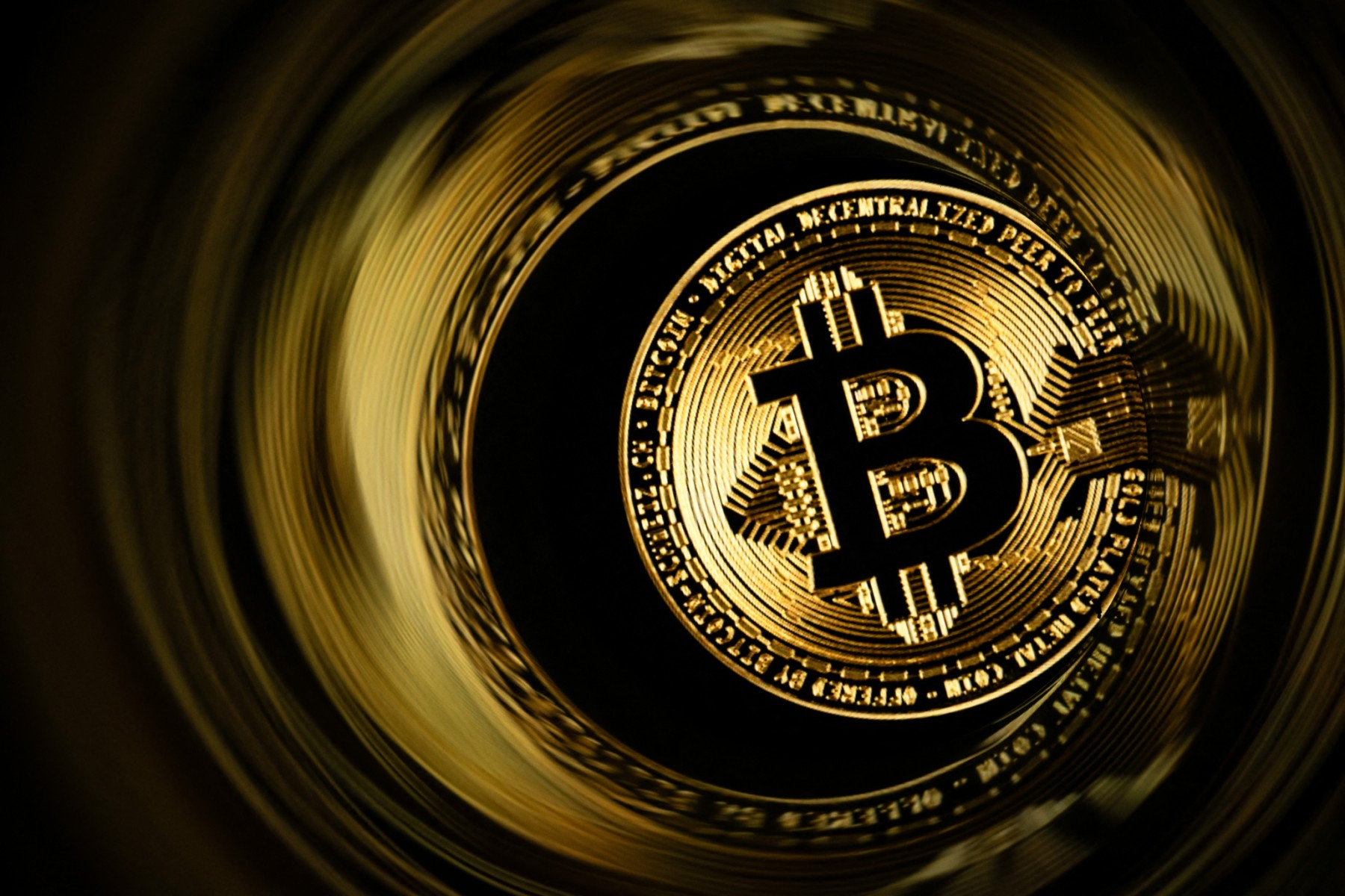 البيتكوين تسجل مكاسب للأسبوع الثالث على التوالي وسط تزايد الضغوط الاقتصادية 