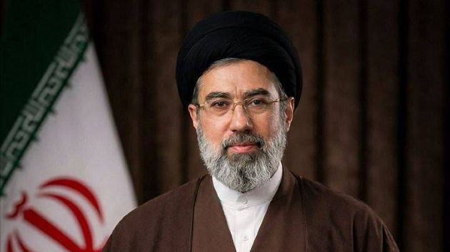 مجتبى خامنئي مرشداً أعلى خلفاً لوالده.. من هو قائد إيران الجديد؟ 