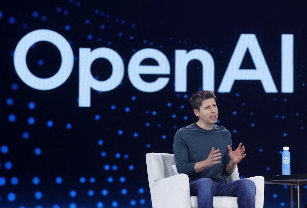 إنفيديا تعيد النظر في استثمار 100 مليار دولار بـ OpenAI وسط شكوك داخلية 