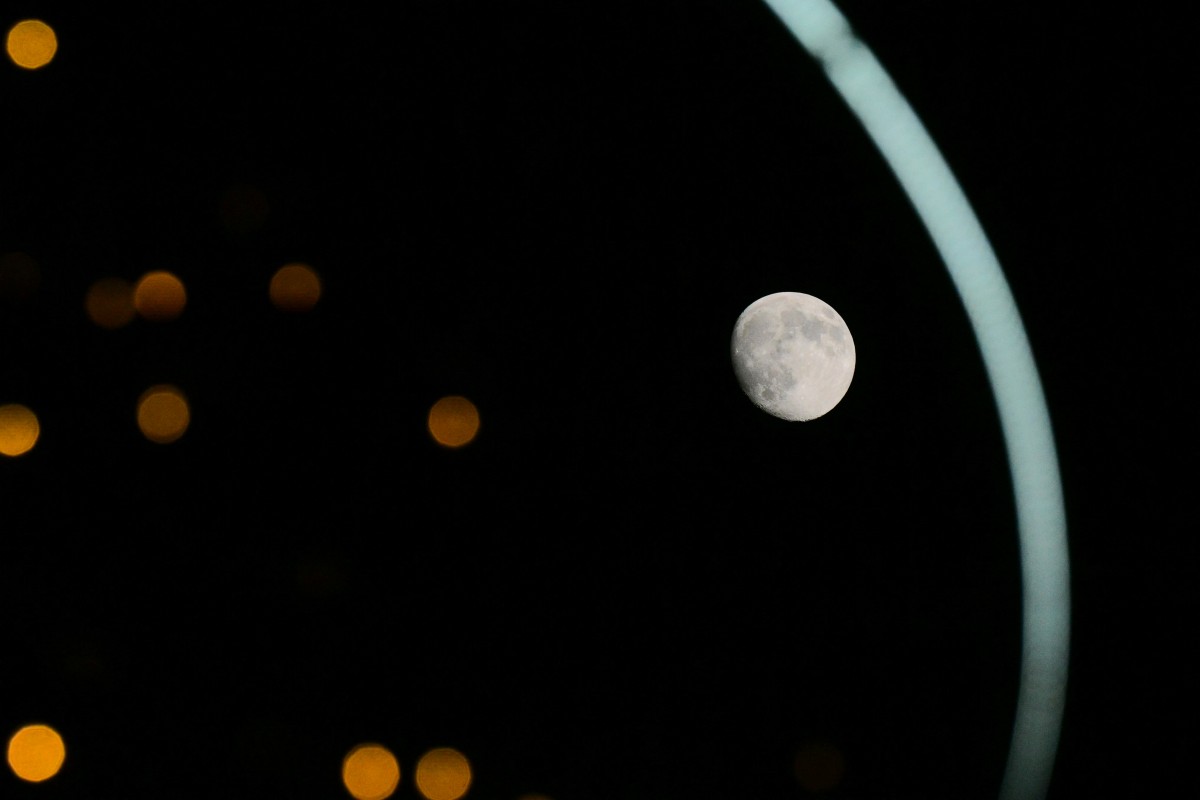 روسيا تخطط لبناء محطة طاقة نووية على سطح القمر 