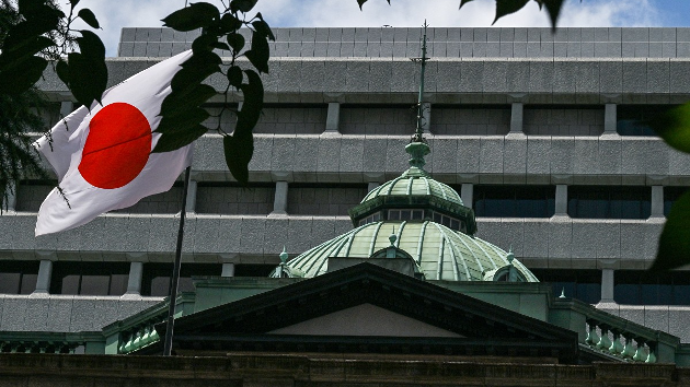 هل يُشعل قرار بنك اليابان برفع الفائدة تقلبات جديدة في الأسواق العالمية؟ 