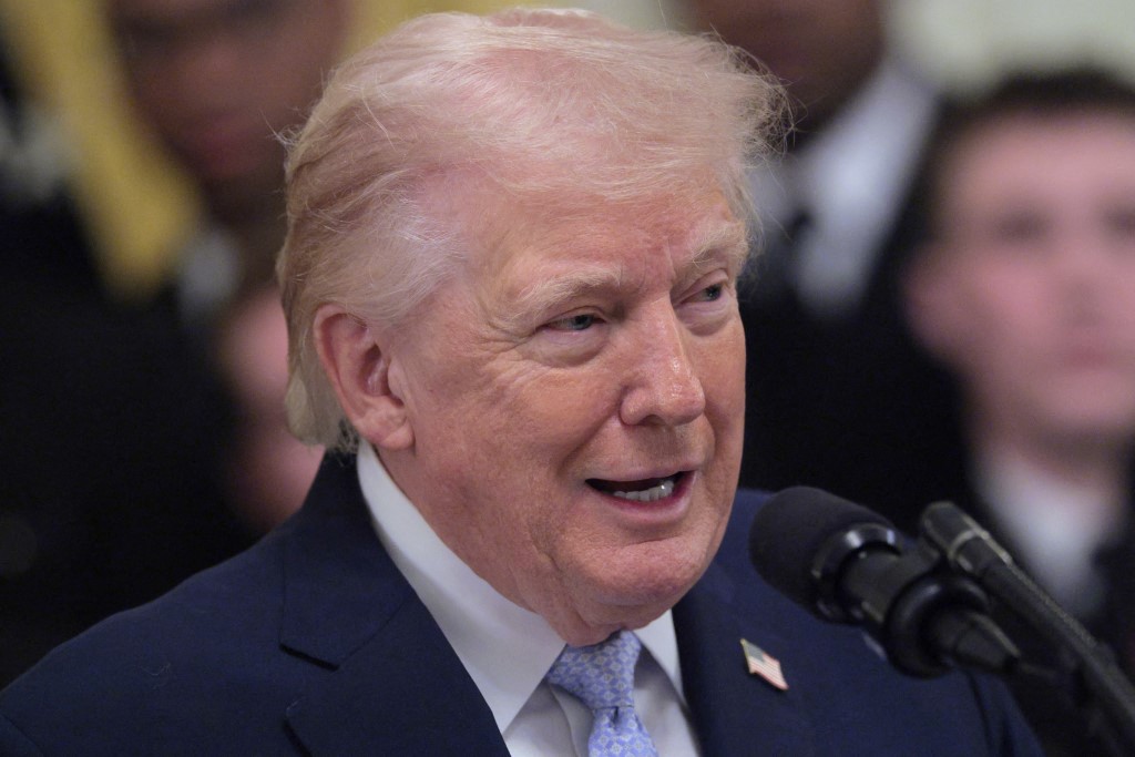 تهدئة ترامب المفاجئة تجاه إيران.. كيف ردت طهران وما هي ردود الفعل العالمية؟ 