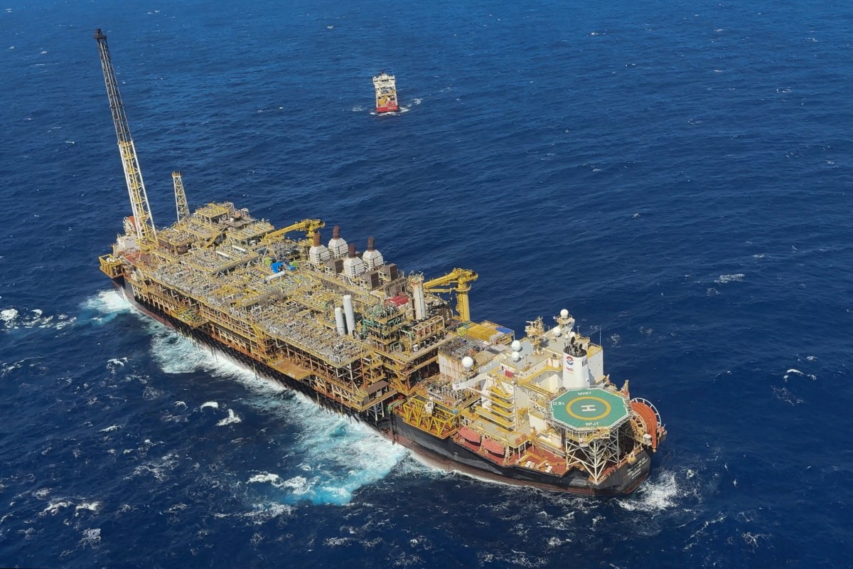 معهد البترول الأمريكي يشير إلى تراجع مخزونات النفط الأسبوعية وارتفاع مخزونات الوقود 