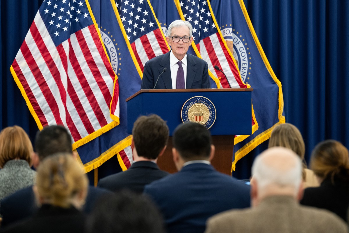 باول بعد قرار تثبيت الفائدة: التضخم لا يزال مرتفعًا والاقتصاد الأميركي يشهد تراجعًا في حجم القوى العاملة 