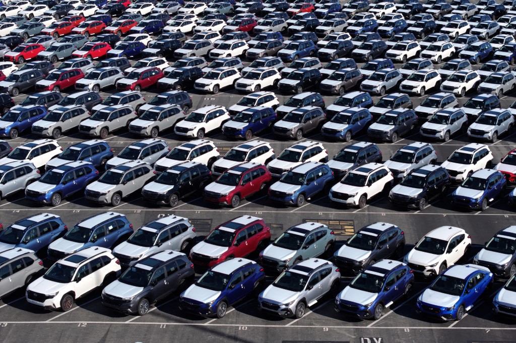 شركات تصنيع السيارات الصينية والوكلاء يواجهون حملة صارمة على الأسعار 