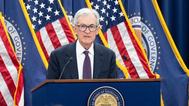 خمس خلاصات رئيسية بعد قرار الفدرالي تثبيت الفائدة 