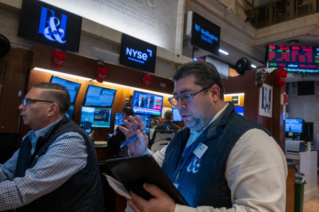 مستثمر يتسبب فى خسائر بـ17 مليار دولار في أميركا 