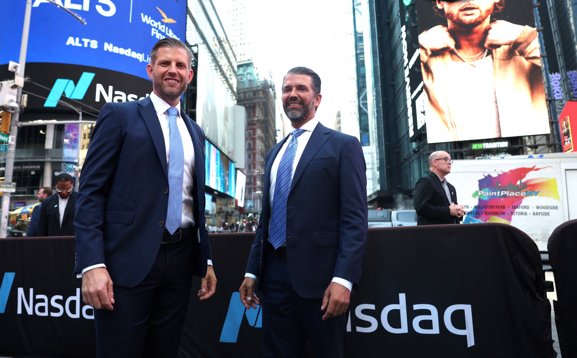 نجلا ترامب يطلقان عملة رقمية جديدة.. ماذا نعرف عنها؟ 