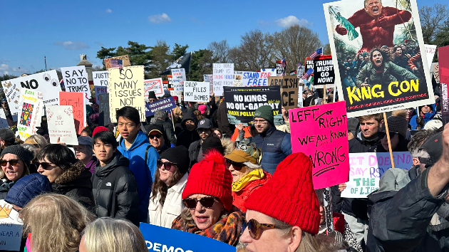 سياسات ترامب أمام امتحان شعبي.. انطلاق آلاف الاحتجاجات في جميع أنحاء أميركا 