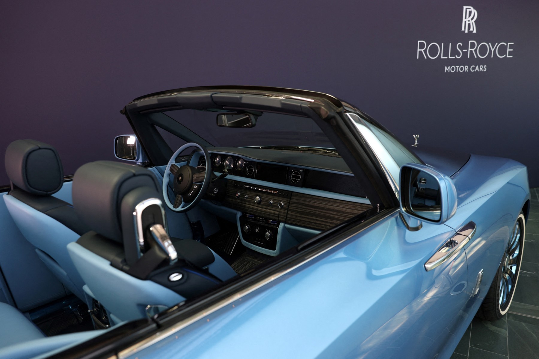 سهم رولز-رويس يقفز 6% بدعم من توقعات الأعمال الإيجابية 