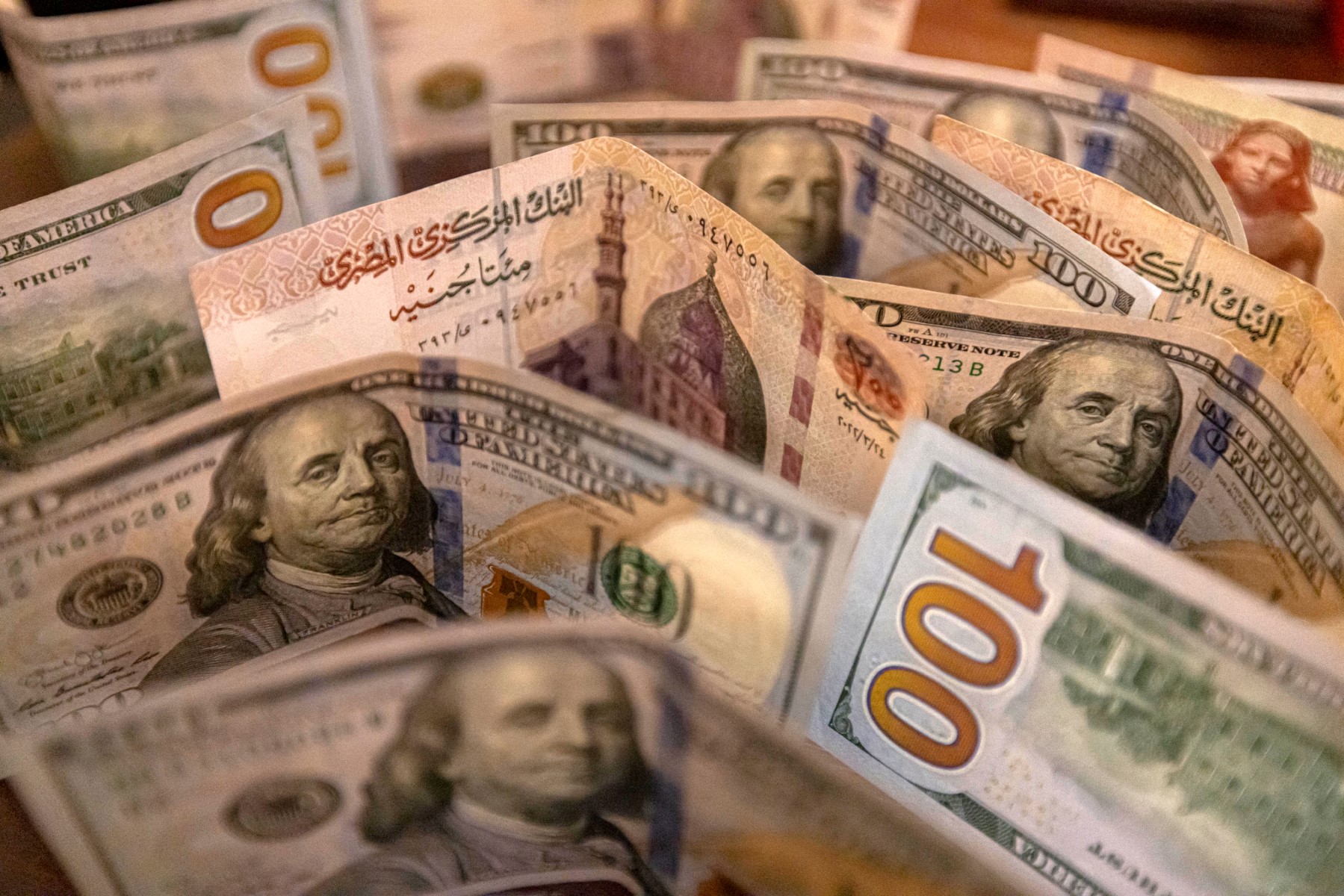 ارتفاع قياسي لتحويلات المصريين العاملين بالخارج إلى 36.5 مليار دولار خلال 12 شهراً 