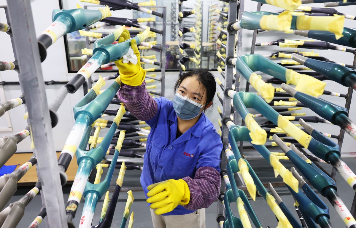 الاقتصاد الصيني يواصل التباطؤ مع تراجع الاستهلاك والاستثمار وصعود البطالة 