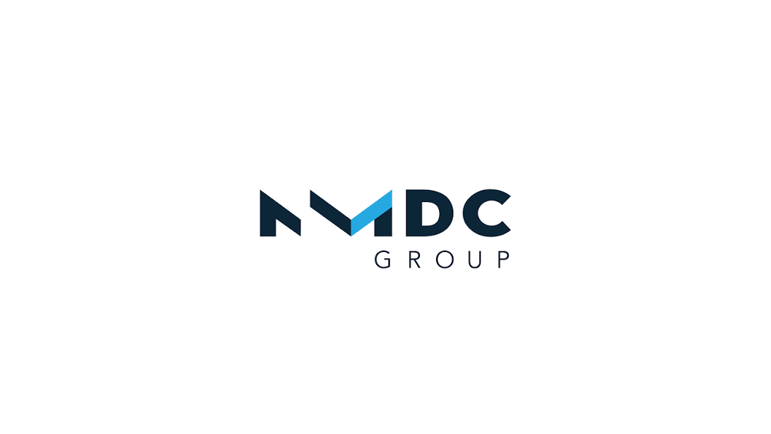 مجموعة NMDC الإماراتية تدشن الجرافة "أبو البخوش" 
