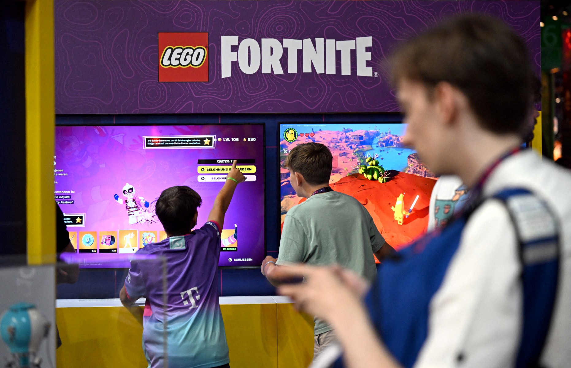 لعبة فورتنايت تعود إلى متاجر التطبيقات في أنحاء العالم 