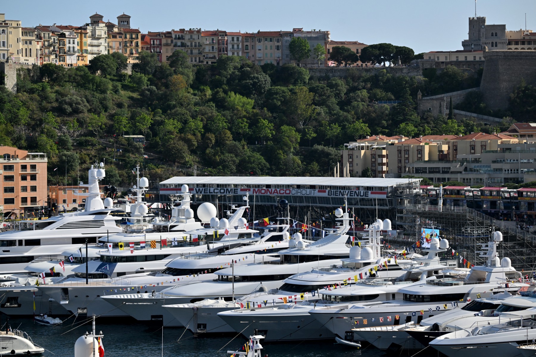 أفضل فرص الاستثمار وفق تطلعات أصحاب المليارات في عام 2026 