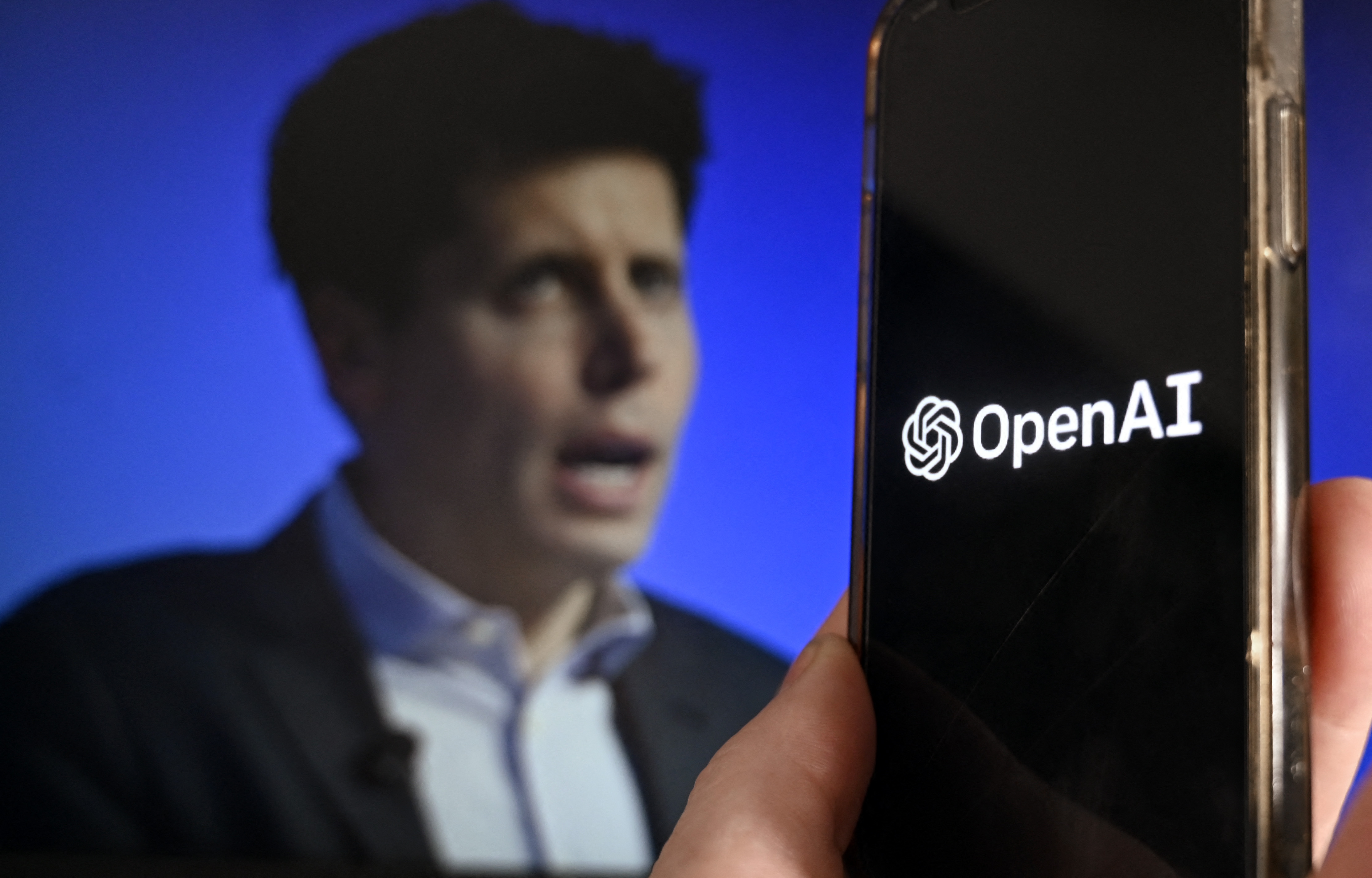 بقيادة أمازون وسوفت بنك وإنفيديا.. OpenAI تحصل على جولة تمويل بـ110 مليارات دولار 