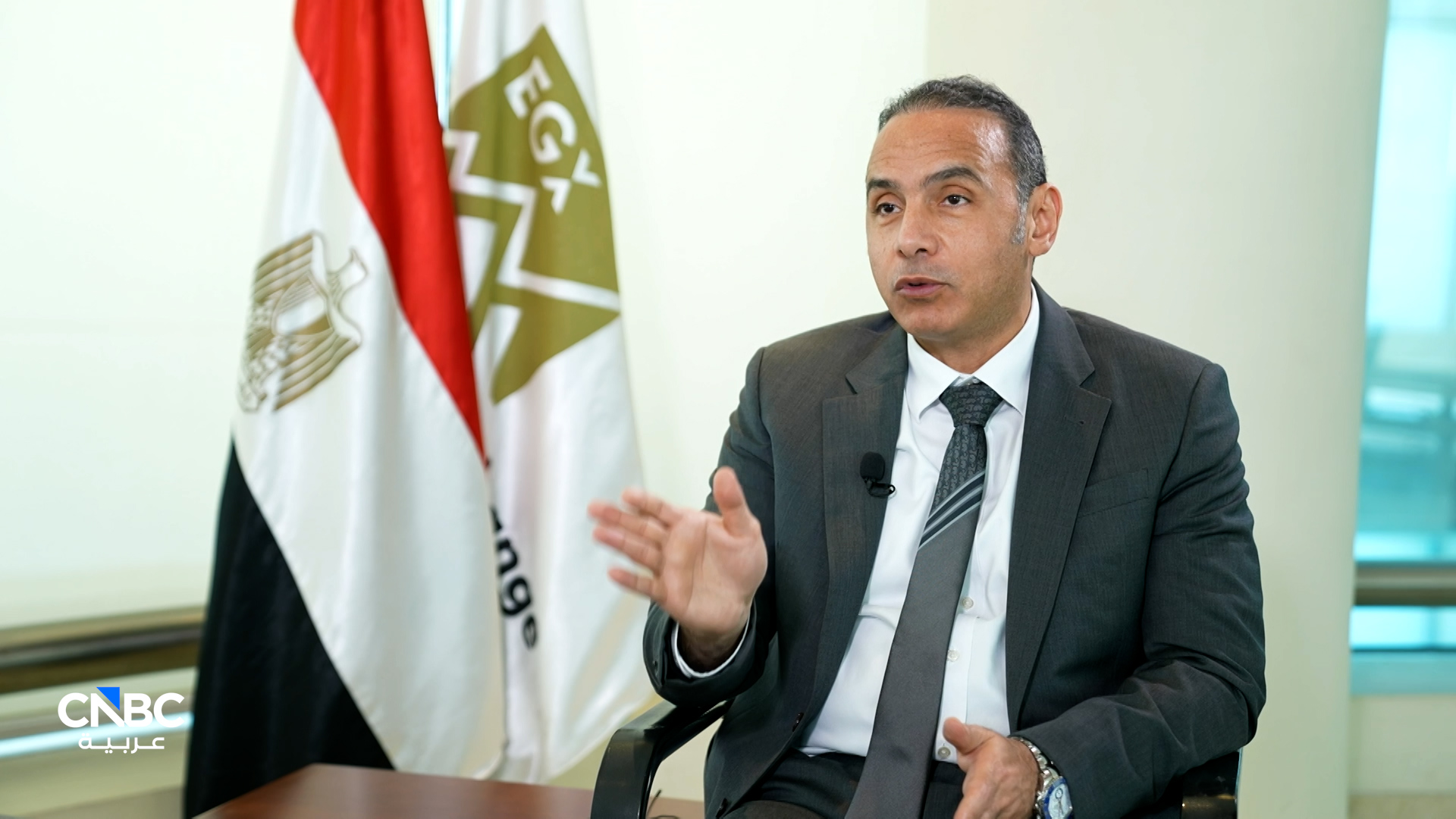 رئيس مجلس إدارة البورصة المصرية لـ CNBC عربية: البورصة انتهت من برنامج تداول المشتقات والتفعيل خلال أسابيع 