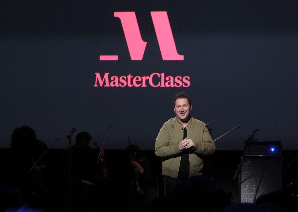 الرئيس التنفيذي لـ MasterClass: العمل الجاد وحده لا يكفي لتحقيق النجاح 