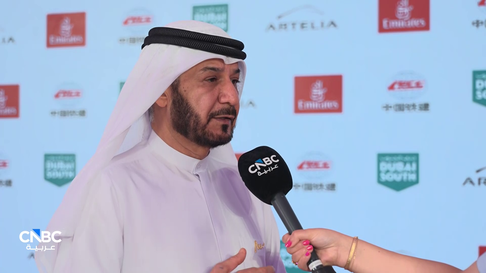 نائب الرئيس والرئيس التنفيذي للعمليات في طيران الإمارات لـ CNBC عربية: طيران الإمارات لم تكن عندها أي إشكالية لتمويل أي مشروع حالي أو في المستقبل 