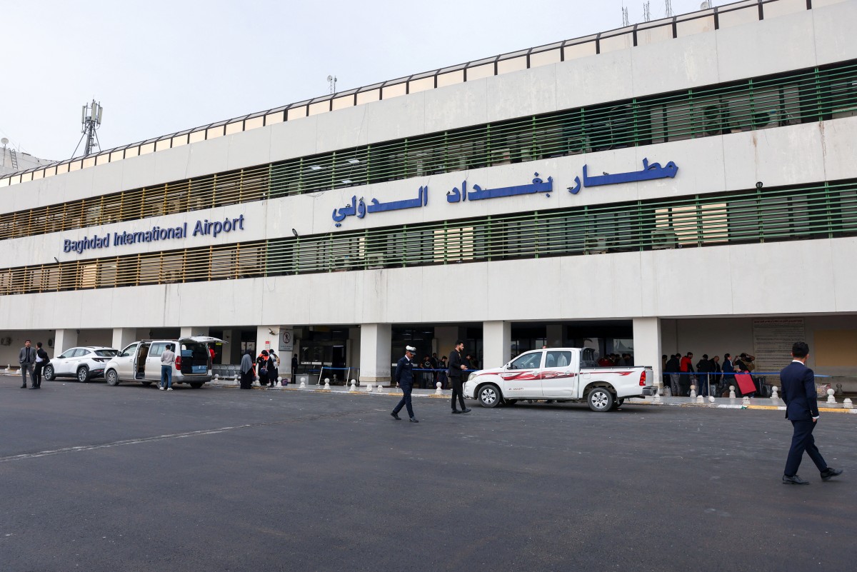 العراق يمدد حظر الطيران باستثناء مطار البصرة الدولي 