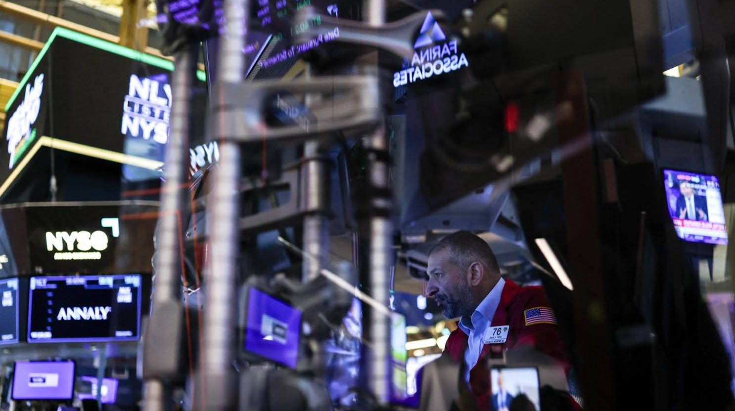 أسهم Coca-Cola تكسب 12 مليار دولار في يوم واحد.. ومستويات تاريخية لسهم سيارات GM 